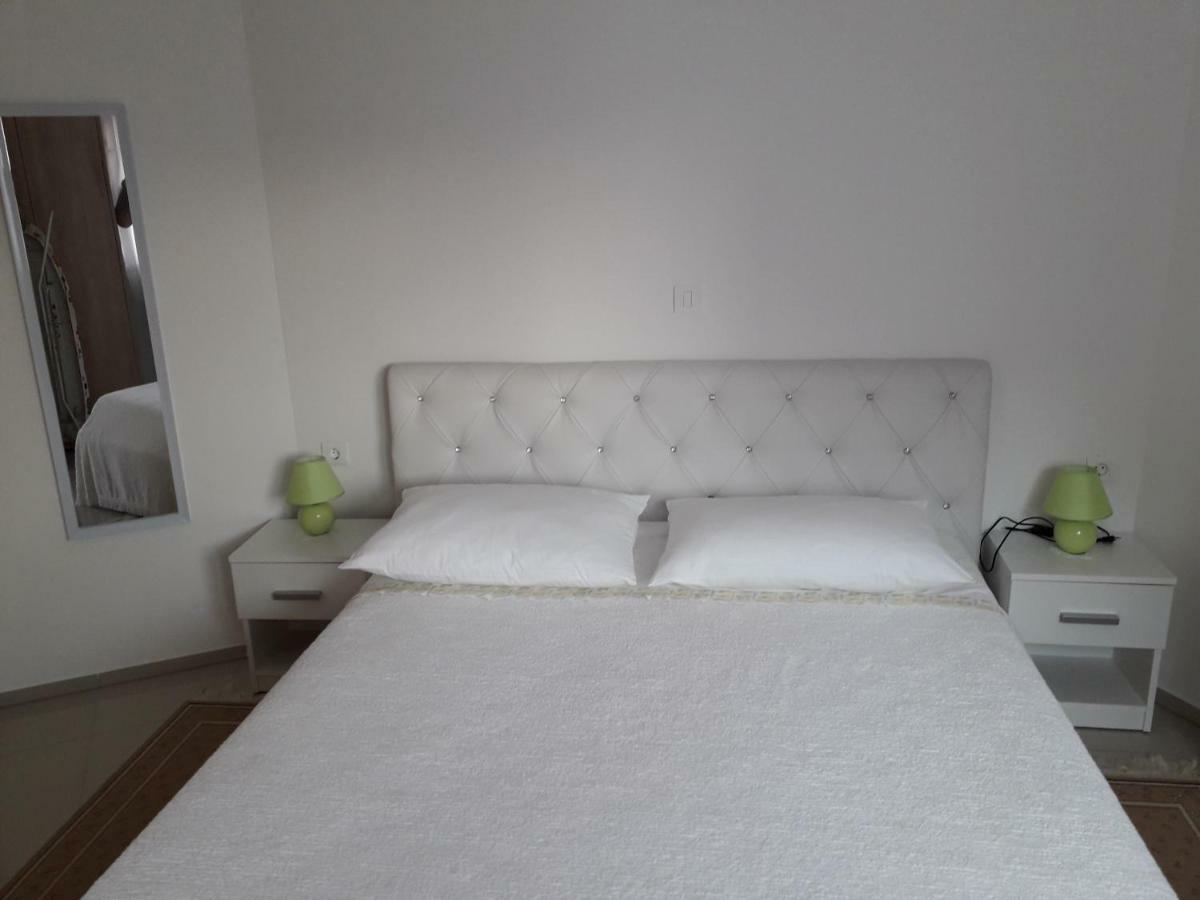Appgiulia Apartment Pula Ngoại thất bức ảnh