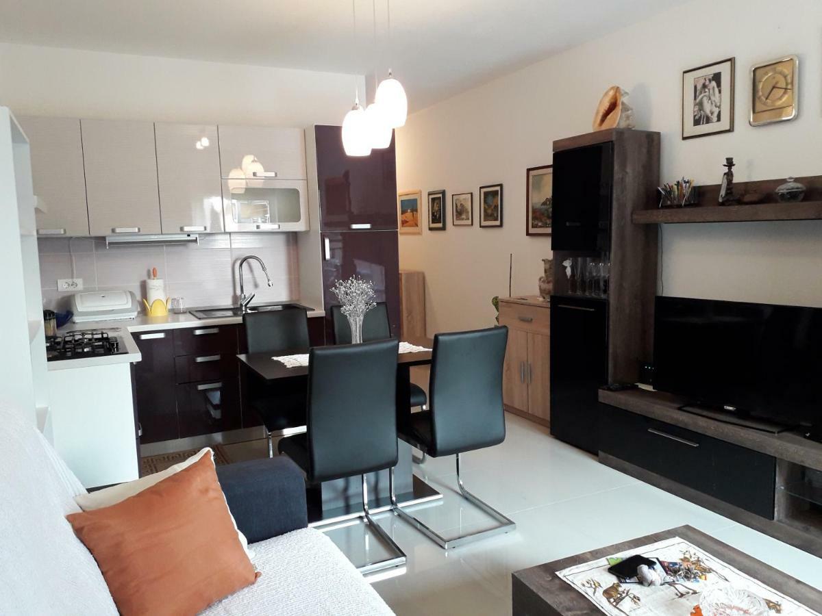 Appgiulia Apartment Pula Ngoại thất bức ảnh